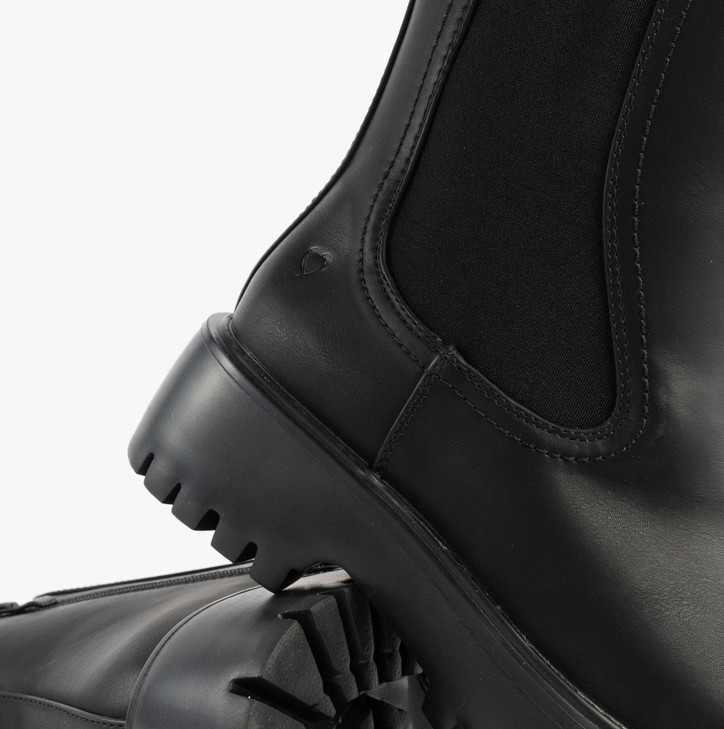 Heavenly Feet ALANA2 Womens Chelsea Boots Black