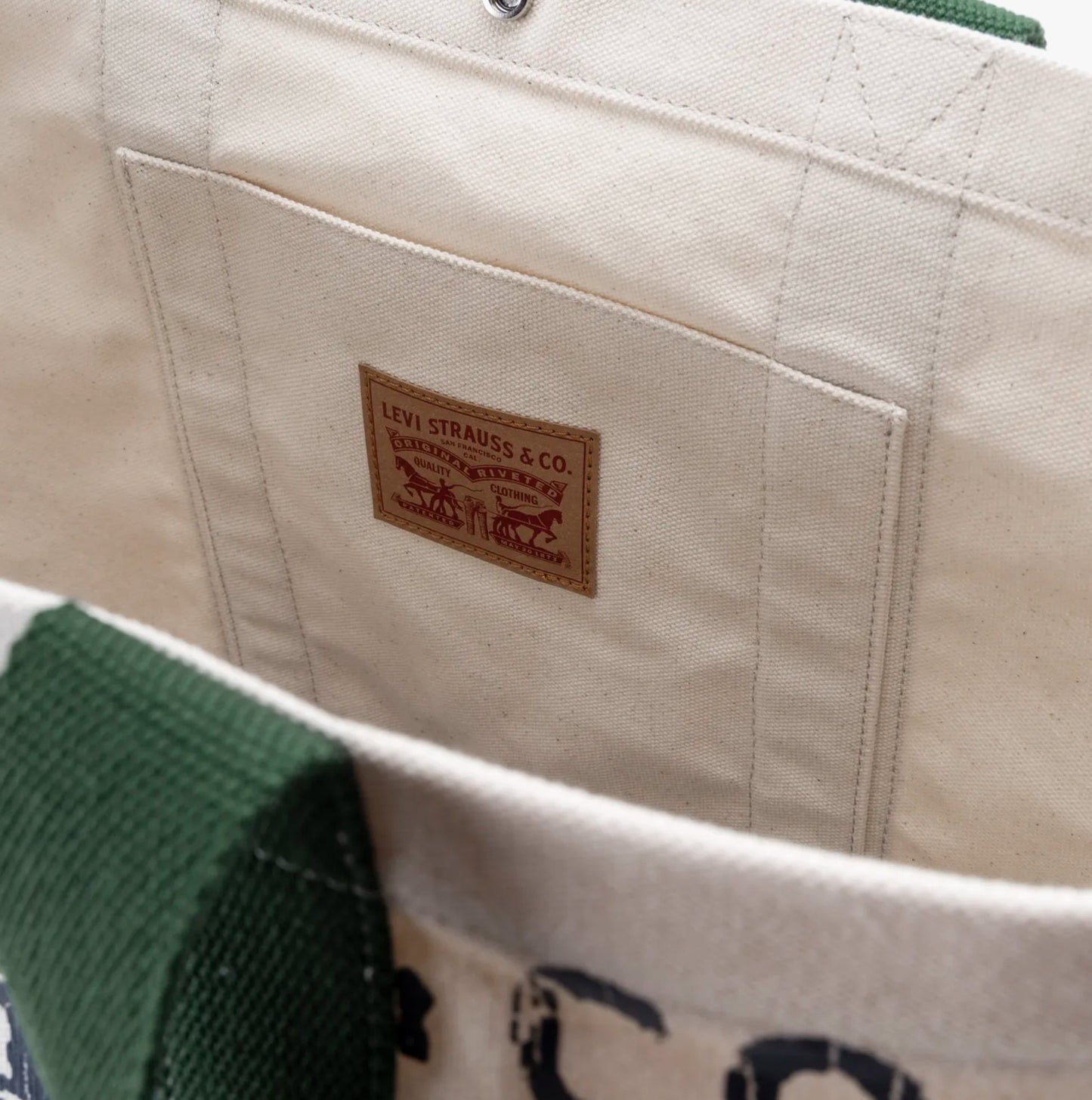 Levi's TWO HORSE TOTE-ALL Womens Tote Bag Ecru