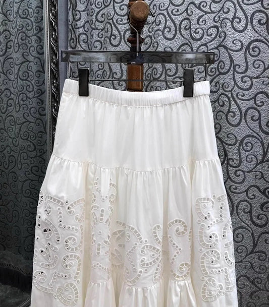 New 2025 Spring Long Skirt High Quality Women Elastic Waist Hollow Out Embroidery Luxury Cotton Linen Long Maxi White Skirts