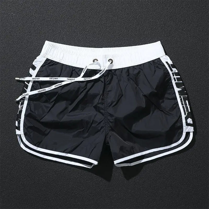 Lightweight Sports Men 2025 Summer Quick-drying Loose Running Fitness Three-point Beach Pants