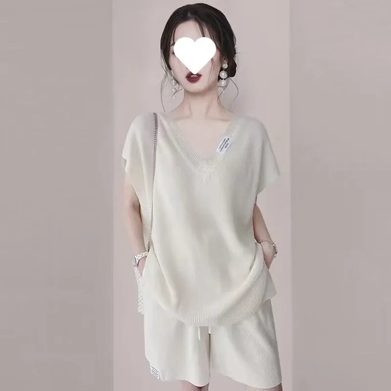 Casual Fashionable V-Neck Shorts Set Summer New Light Elegant Quality Small Size People Will like Short Skirt And Top Set