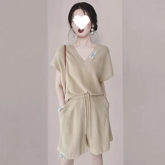 Casual Fashionable V-Neck Shorts Set Summer New Light Elegant Quality Small Size People Will like Short Skirt And Top Set