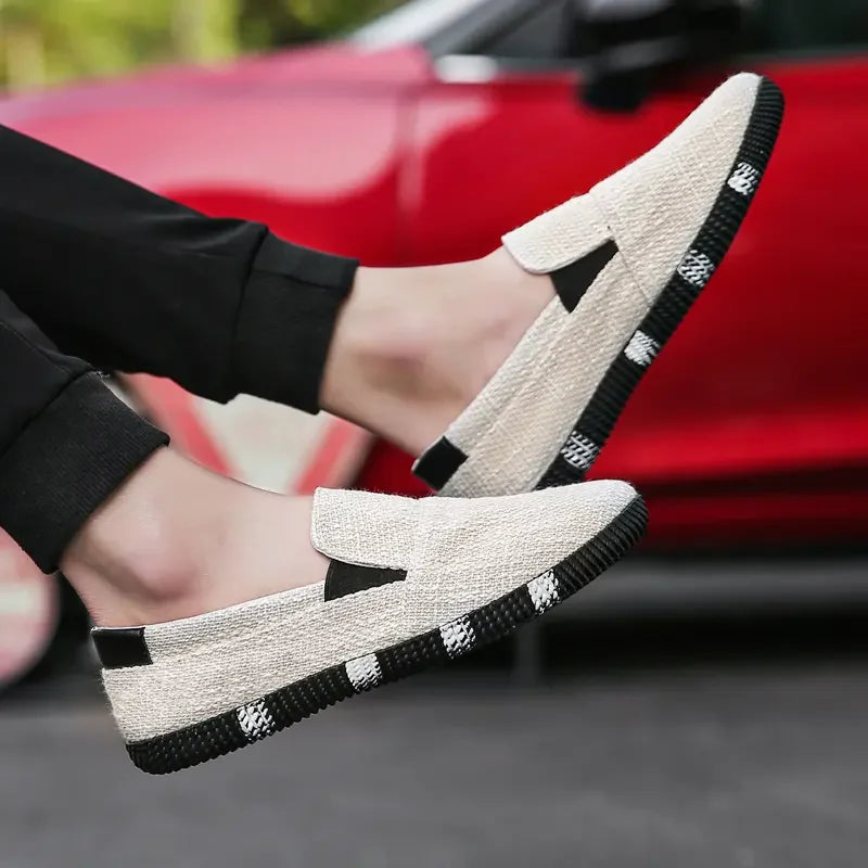 Men's Board Shoes Summer New Luxury Canvas Breathable Soft Sole Hiking Casual Fashion Trend Linen Lazy Fashion Brand Shoes