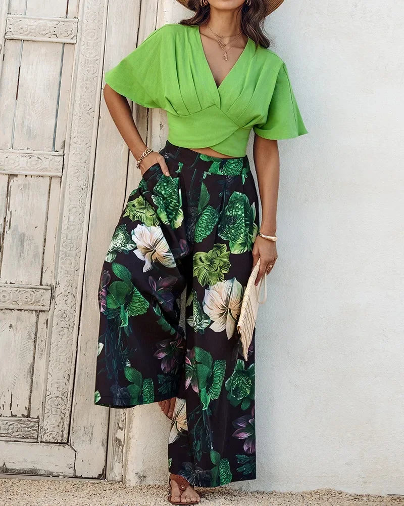 Elegant 2 Pieces for Woman Elegant V-Neck Short Sleeve Ruched Top and Floral Print Pocket Design Wide Leg Pants Sets