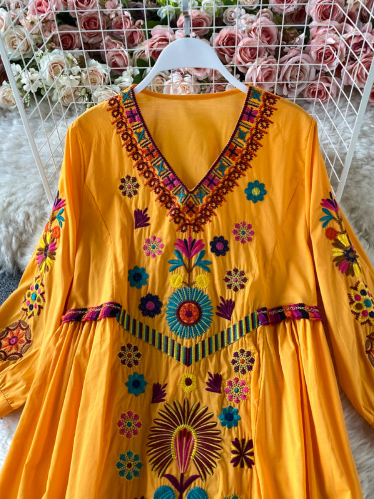 Vintage Chic Women Floral Embroidery Beach Bohemian Mini Dress Ladies Short Sleeve V-neck Cotton and Linen Boho Dresses Vestido