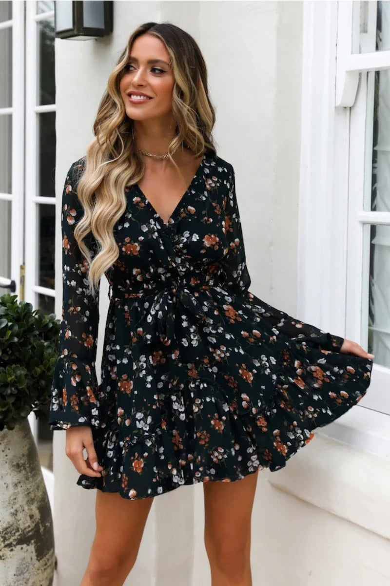 Women'S Autumn V-Neck Sexy Floral High Waisted Jumpsuit Short Skirt Dress Beauty Fashion Clothing