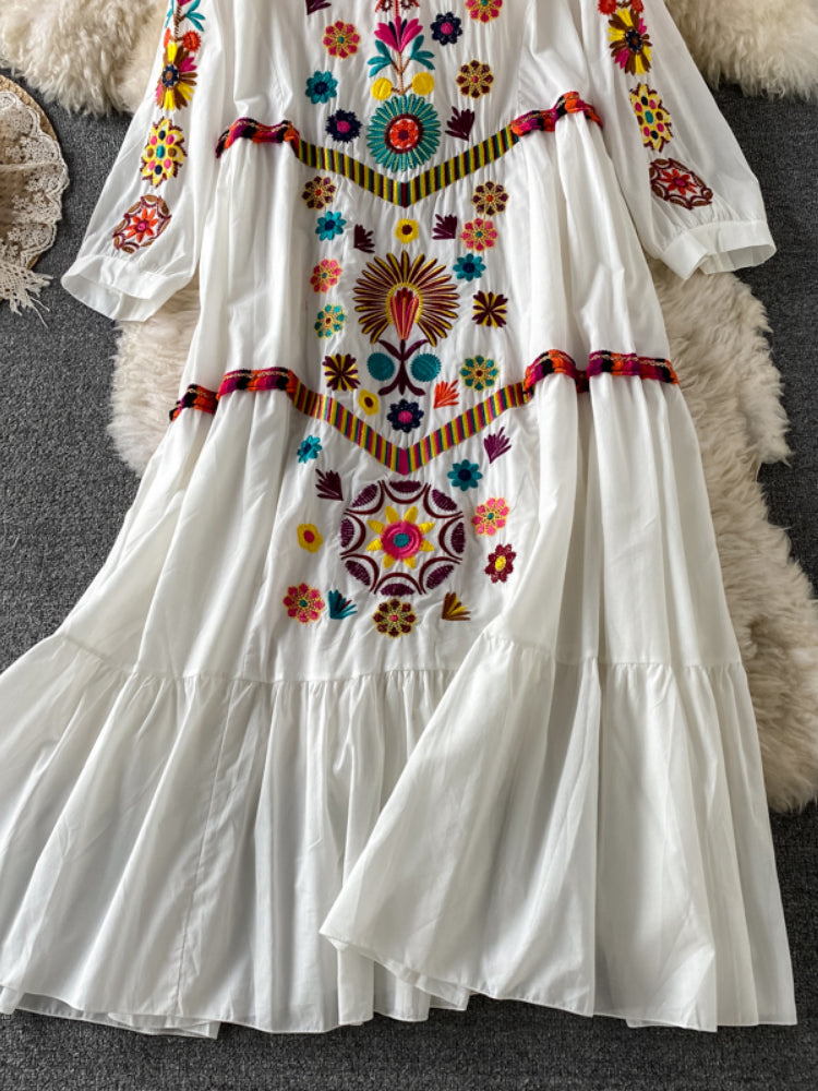 Vintage Chic Women Floral Embroidery Beach Bohemian Mini Dress Ladies Short Sleeve V-neck Cotton and Linen Boho Dresses Vestido