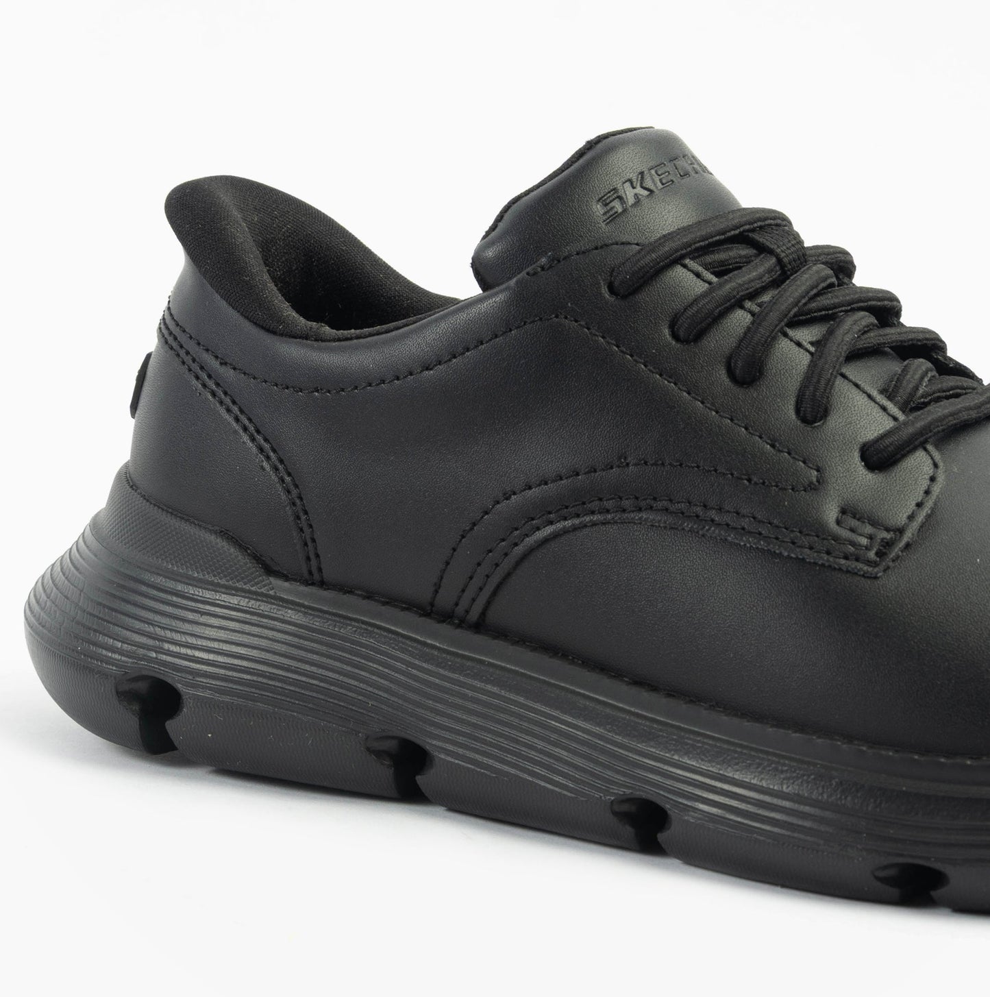 Skechers 205353/BBK GARZA - DURAN Mens Shoes Black