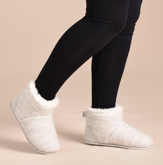 Totes Isotoner SPARKLE KNIT Womens Boot Slippers Light Grey