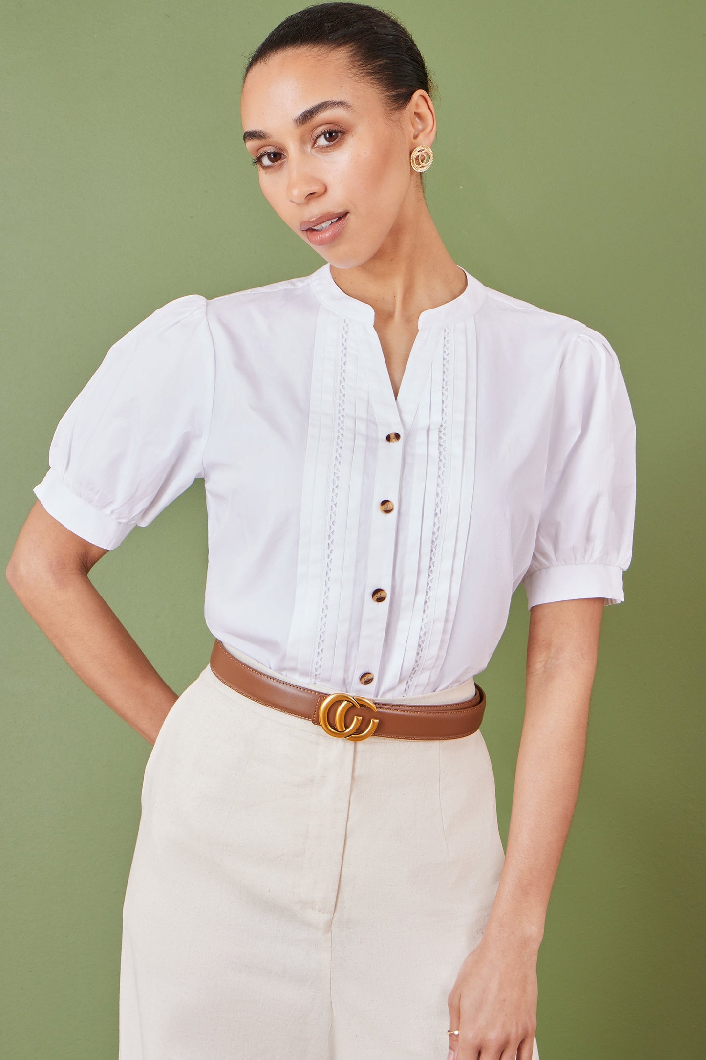 Yumi White Cotton Pleated short Sleeve Shirt