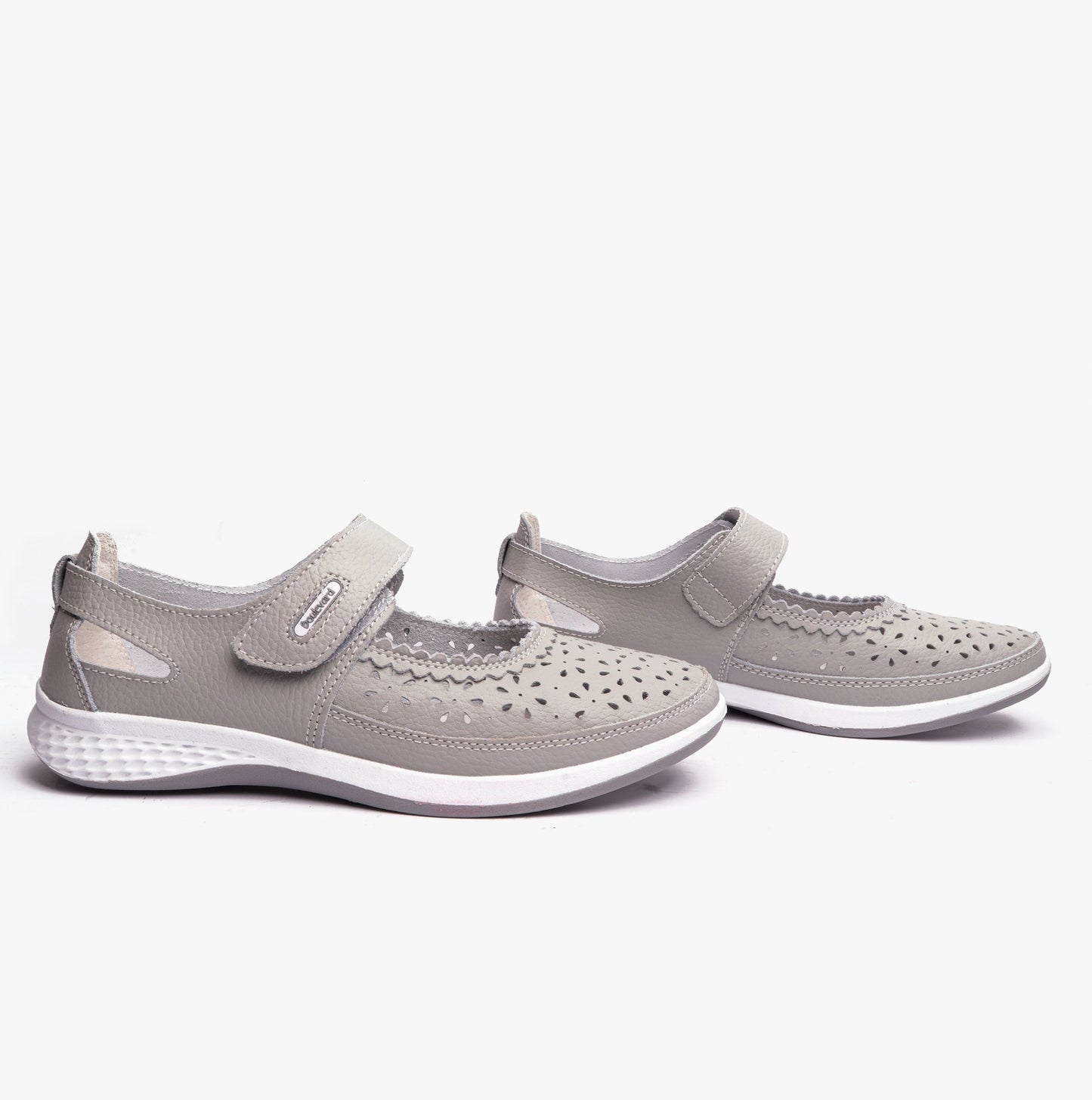 Boulevard DORRIT Womens Action Leather Wide Fit Shoes Light Grey