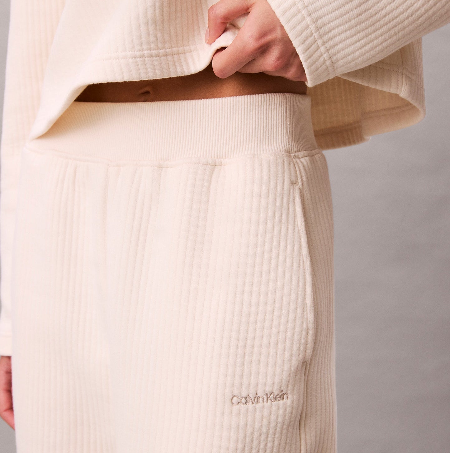 Calvin Klein QUILTED JOGGER Womens Ivory