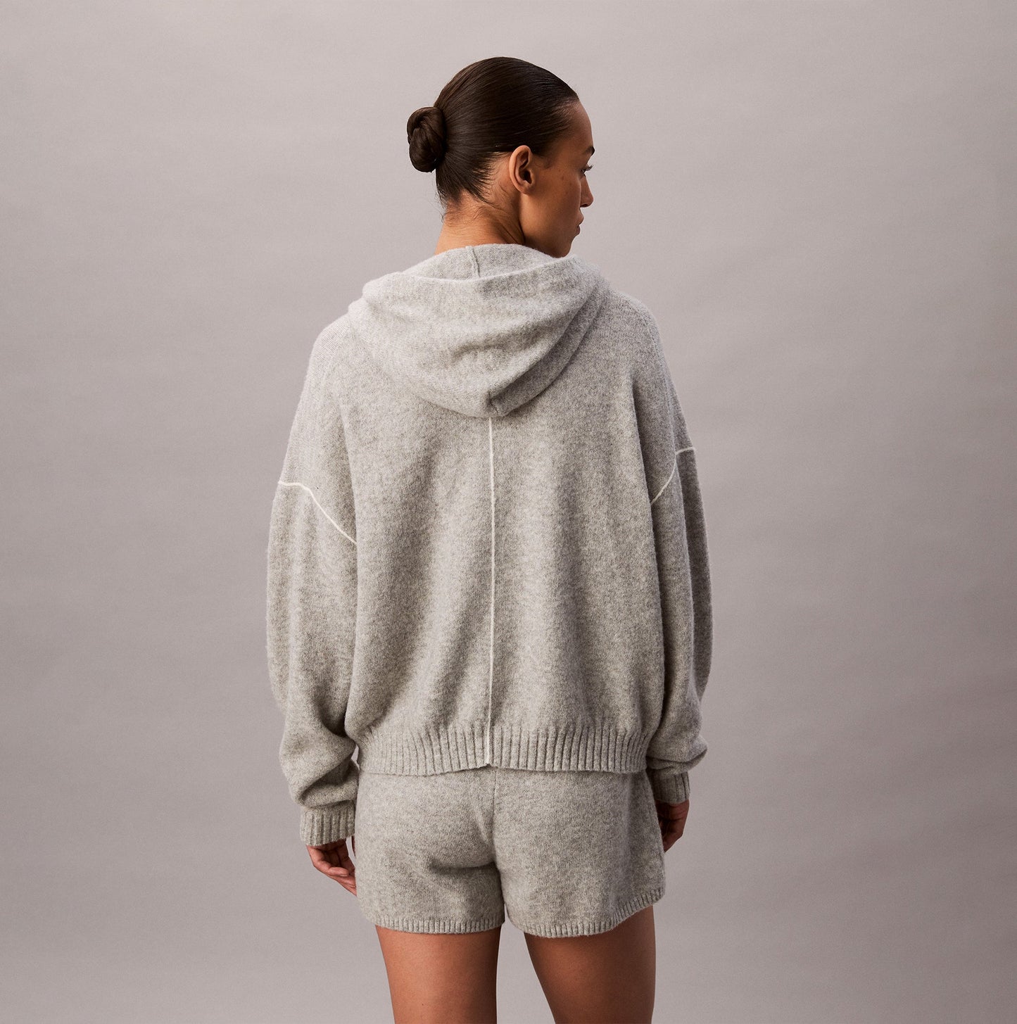 Calvin Klein PLUSH HOODIE. Womens Hoodies Grey Heather