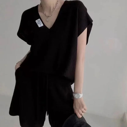 Casual Fashionable V-Neck Shorts Set Summer New Light Elegant Quality Small Size People Will like Short Skirt And Top Set
