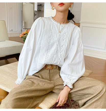2025 Spring New Women's French White Shirt Splicing Lace Embroidery Design Ladies Shirt Long Sleeve Casual Holiday Beach Tops