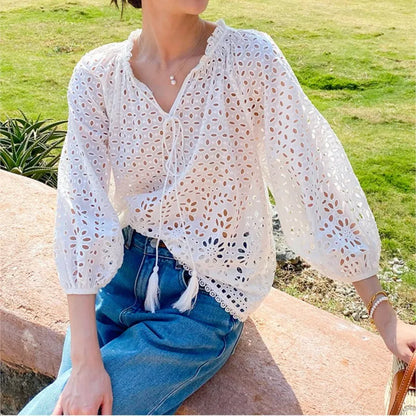 2025 Spring New Women's French White Shirt Splicing Lace Embroidery Design Ladies Shirt Long Sleeve Casual Holiday Beach Tops