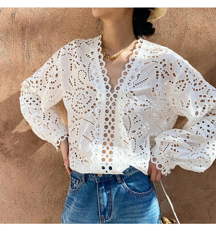 2025 Spring New Women's French White Shirt Splicing Lace Embroidery Design Ladies Shirt Long Sleeve Casual Holiday Beach Tops