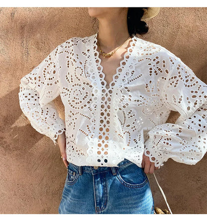 2025 Spring New Women's French White Shirt Splicing Lace Embroidery Design Ladies Shirt Long Sleeve Casual Holiday Beach Tops