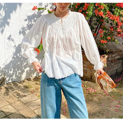 2025 Spring New Women's French White Shirt Splicing Lace Embroidery Design Ladies Shirt Long Sleeve Casual Holiday Beach Tops