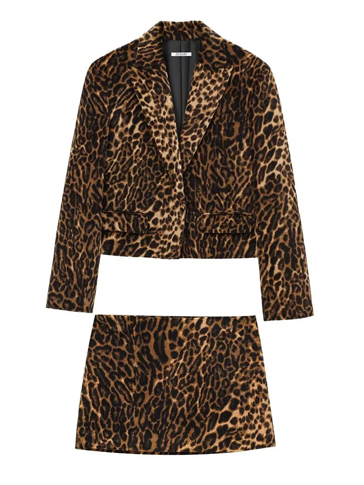 Long Sleeve 2 Pieces Leopard Printed Mini Skirt Two Piece Set Women Outfit