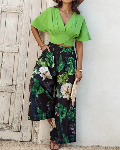 Elegant 2 Pieces for Woman Elegant V-Neck Short Sleeve Ruched Top and Floral Print Pocket Design Wide Leg Pants Sets