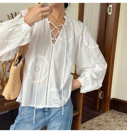 2025 Spring New Women's French White Shirt Splicing Lace Embroidery Design Ladies Shirt Long Sleeve Casual Holiday Beach Tops