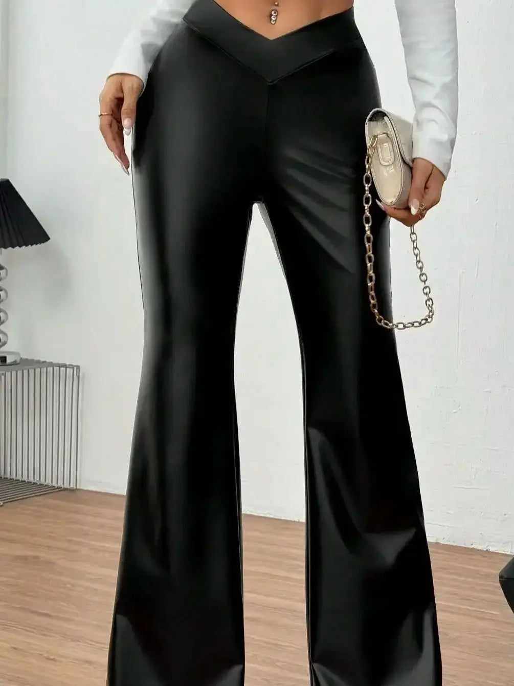 Sexy V-waist invisible zipper horn pants leg shot PU black autumn/winter women's pants