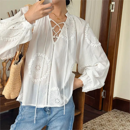 2025 Spring New Women's French White Shirt Splicing Lace Embroidery Design Ladies Shirt Long Sleeve Casual Holiday Beach Tops