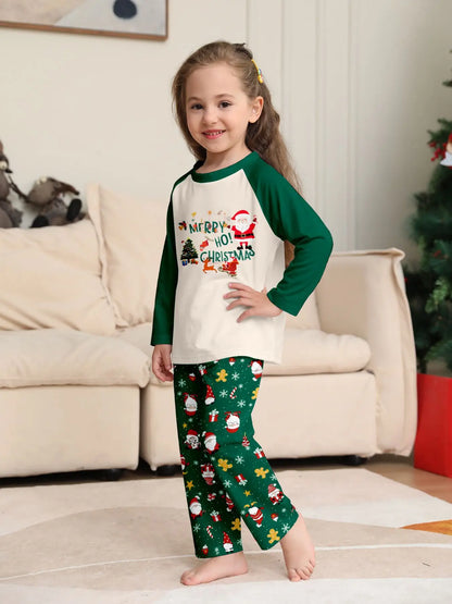 2026 Christmas Matching Pajamas Family Outfits Patchwork Set Adult Father Mother Kids Baby Sleepwear Look Pyjamas Clothes