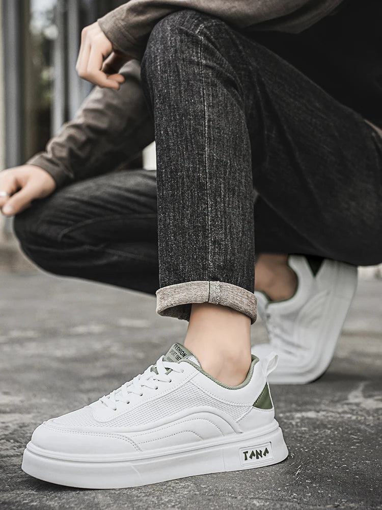 New Men Sneakers Comfortable Platform Shoes 2025 Trend Lace-up Vulcanized Shoes lightweight breathable White Casual Sneakers