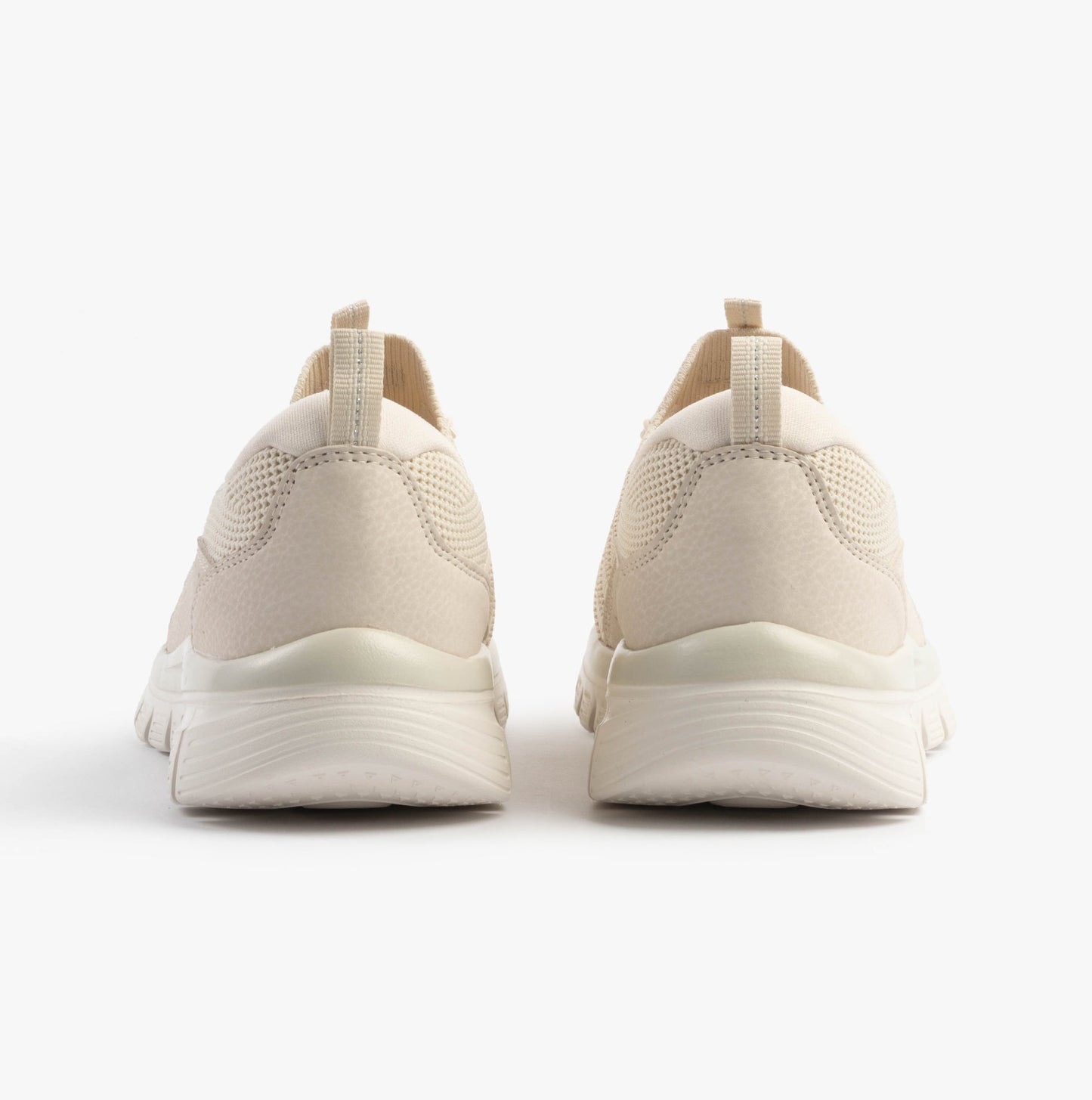 Skechers 100702/OFWT GRACEFUL - PICTURE PERFECT Womens Trainers Off White