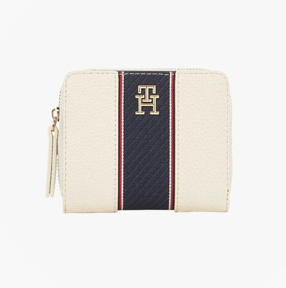 Tommy Hilfiger Womens monogram wallet with TH signature Cream