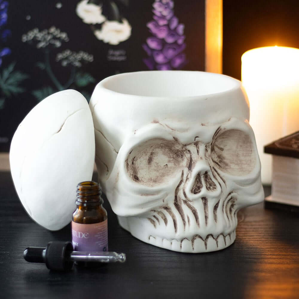 Gothic Gifts Weathered Skull Oil Burner and Wax Warmer
