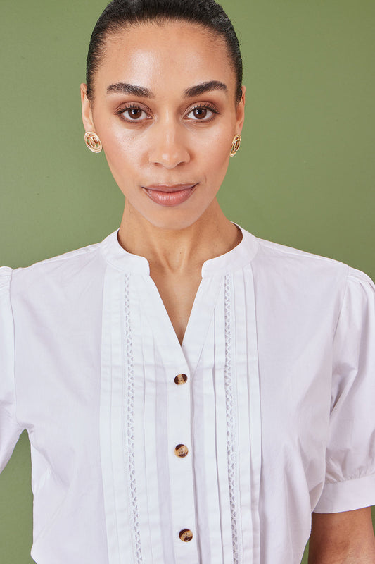 Yumi White Cotton Pleated short Sleeve Shirt