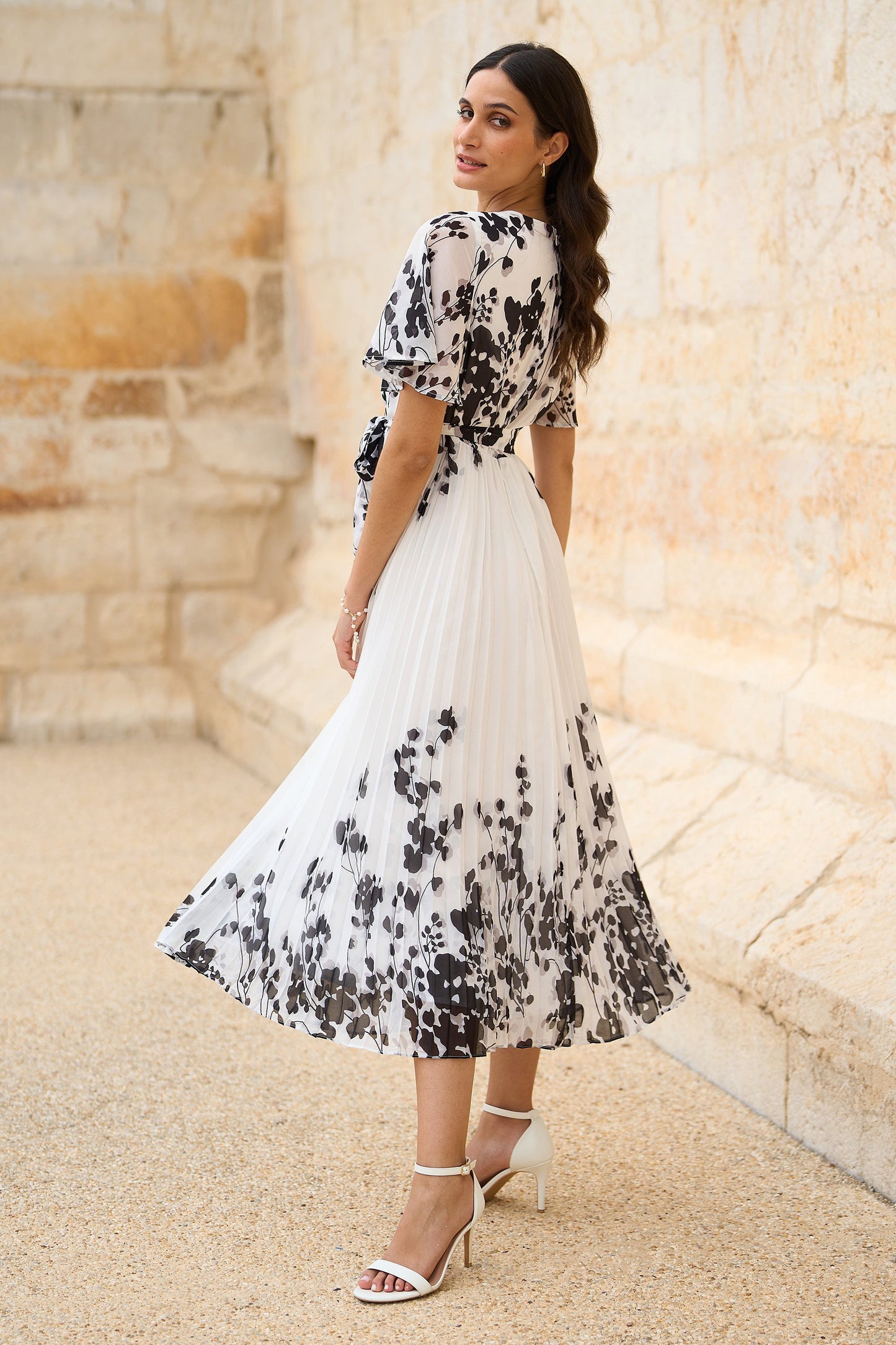 Yumi White Mirror Floral Design Pleated Midi Dress