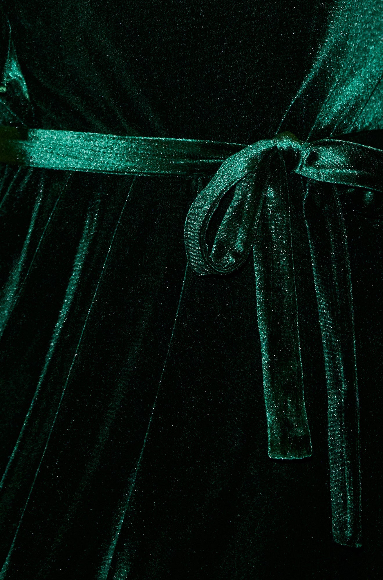 Yumi Green Velvet Frill One Shoulder Midi Dress With Split Hem