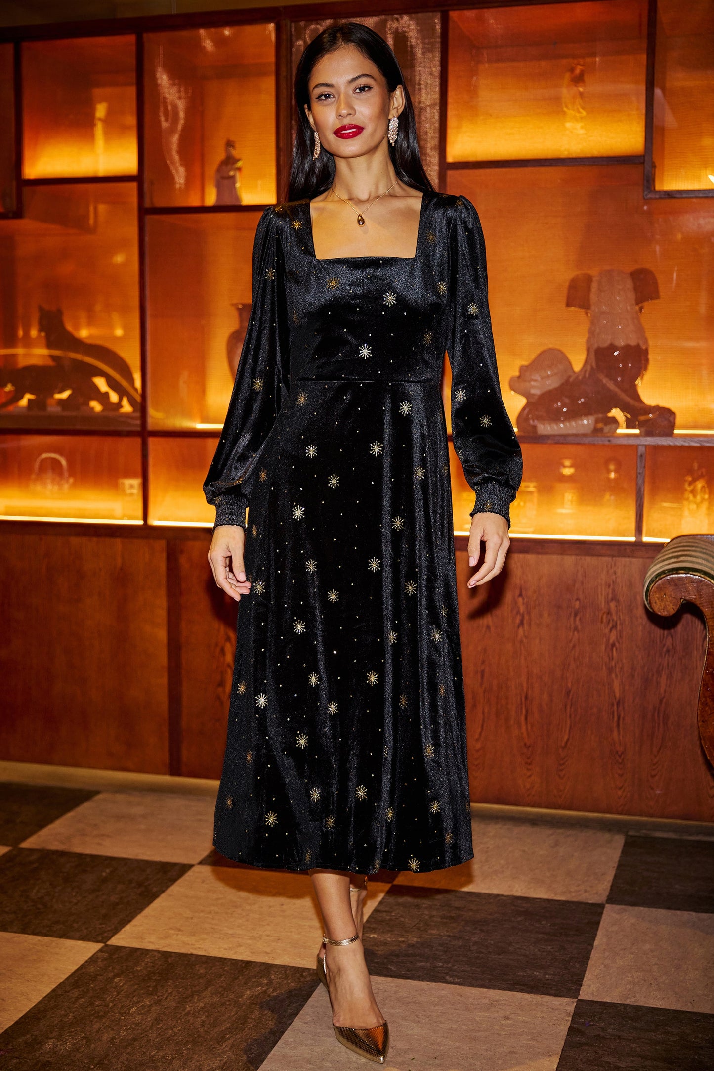 Yumi Black Velvet Midi Dress With Starburst Foil Print