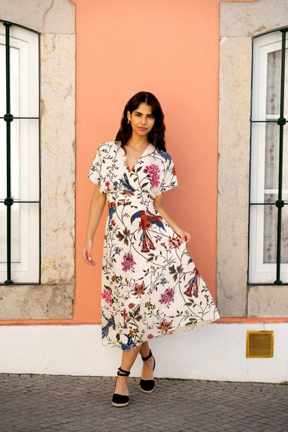 Yumi Ivory Bird and Floral Print Ruched Waist Kimono Midi Dress